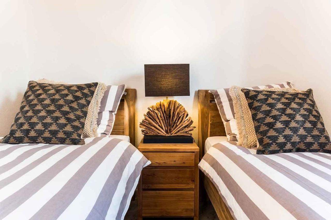 קורלחו Paradise Beach House: Piscina Privada, Playa 100M מראה חיצוני תמונה